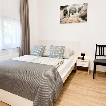 Easy Apartment